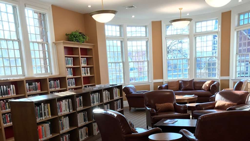 Tuxedo Park Library | 227 NY-17, Tuxedo Park, NY 10987, USA | Phone: (845) 351-2207