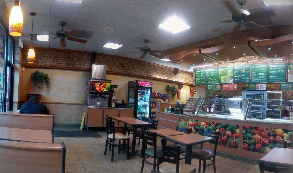 Subway Restaurants | 7211 W 63rd St, Summit, IL 60501 | Phone: (708) 924-1467