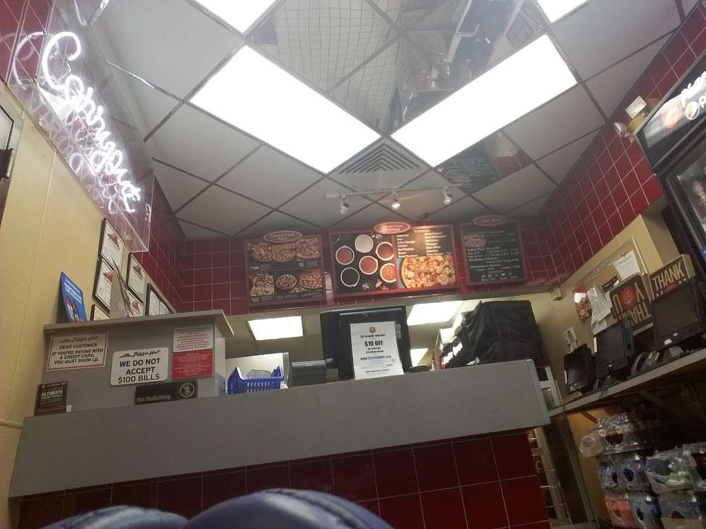 Pizza Hut | 11316 State Rd #84, Davie, FL 33325, USA | Phone: (954) 370-9800