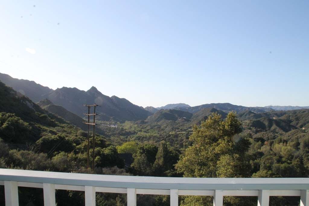 The Malibu Bella Vista B&B | 2174, 25786 Piuma Rd, Calabasas, CA 91302 | Phone: (818) 645-1159