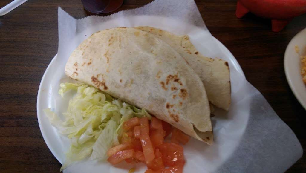 La Rosa Blanca Mexican Restaurant | 2430 Airline Dr, Houston, TX 77009 | Phone: (713) 868-2060