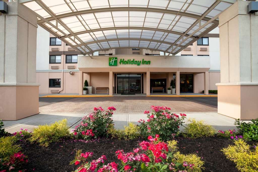 Holiday Inn Newark Airport | 450 US, Rte 1 and 9 S, Newark, NJ 07114, USA | Phone: (973) 242-0900