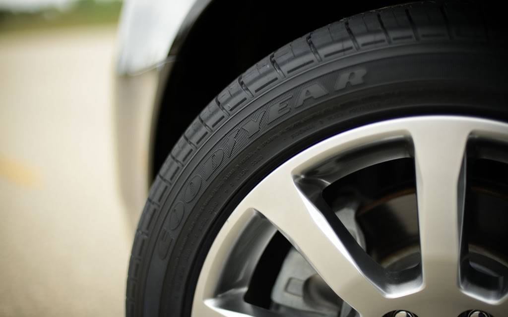Superior Tire & Service | 2566 Broadway Ave, Boise, ID 83706, USA | Phone: (208) 261-2763