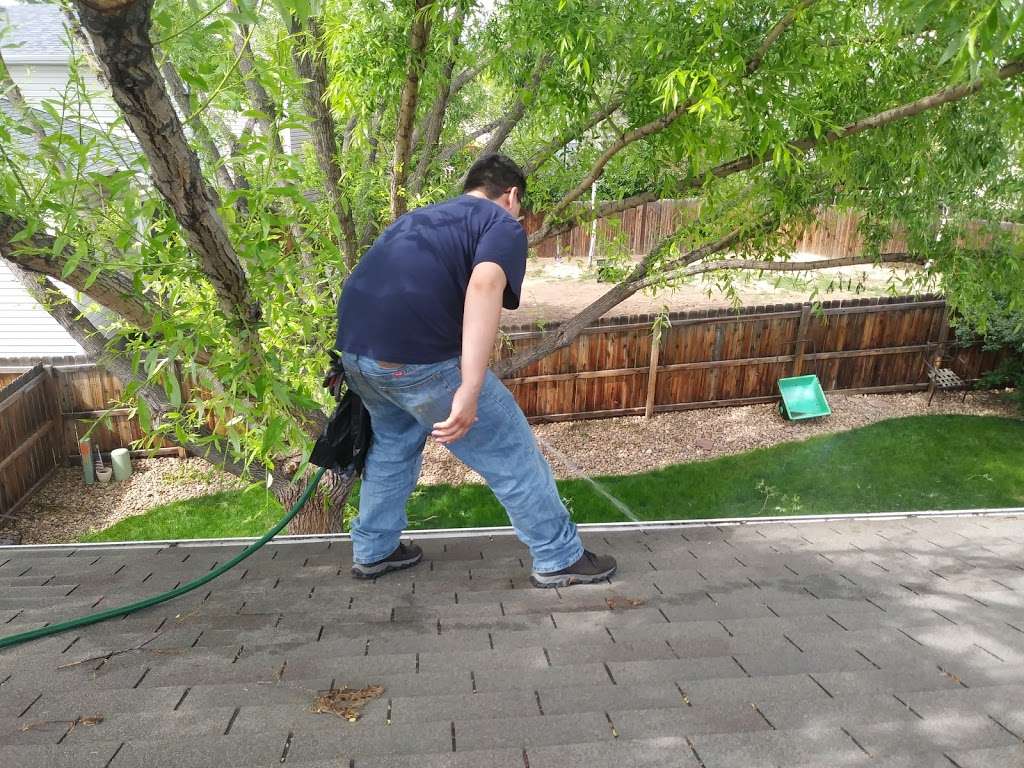 Affordable pro window washer | 305 15th Ave, Longmont, CO 80501, USA | Phone: (303) 961-0039