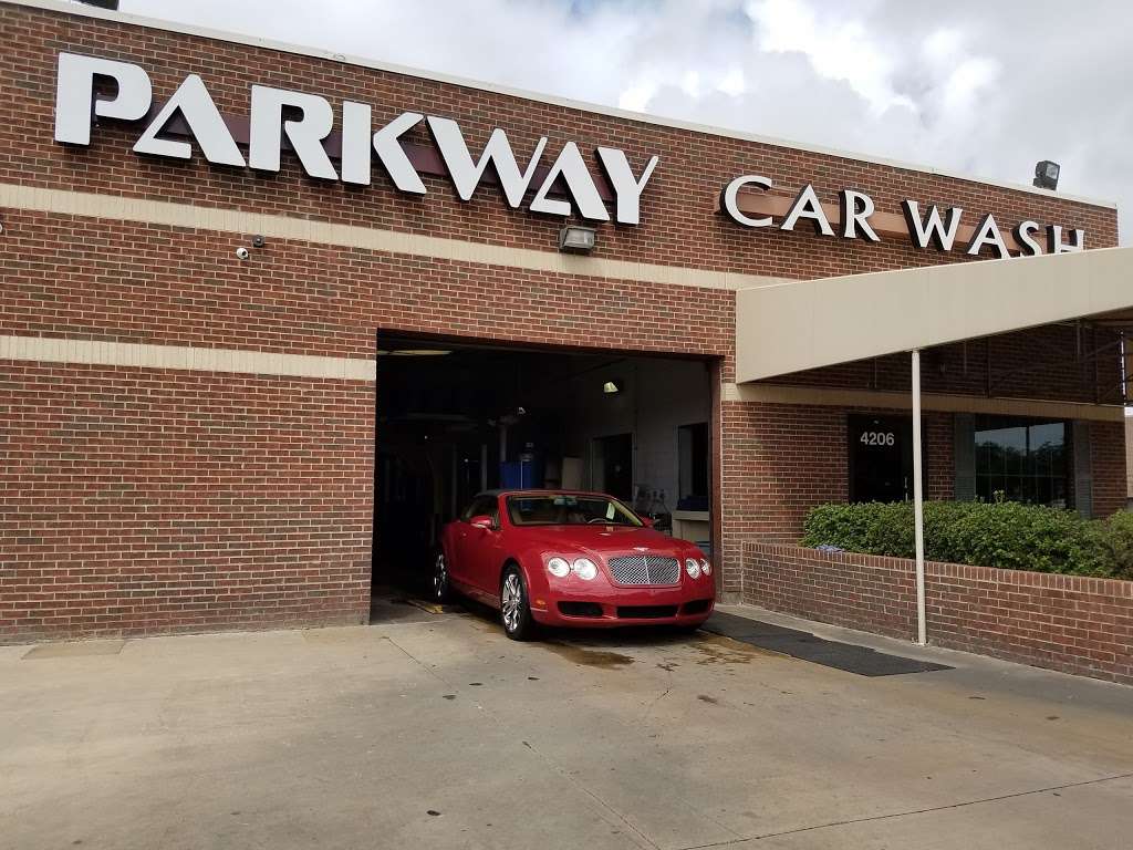 Parkway Car Wash | 4206 S Carrier Pkwy, Grand Prairie, TX 75052 | Phone: (972) 642-3545