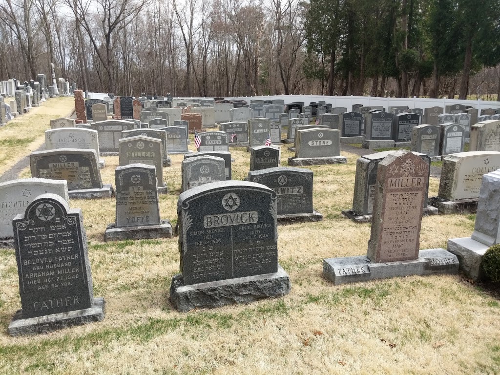 Pride of Brockton Lodge Cemetery | 197 South St, Stoughton, MA 02072, USA