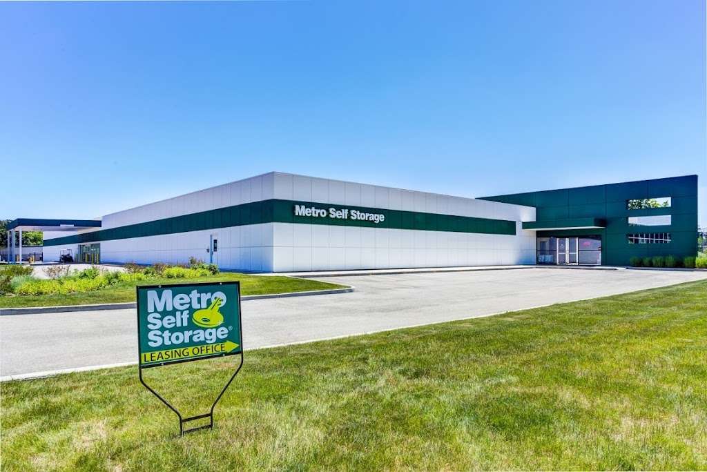 Metro Self Storage | 2021 Waukegan Rd, Deerfield, IL 60015 | Phone: (847) 607-1149