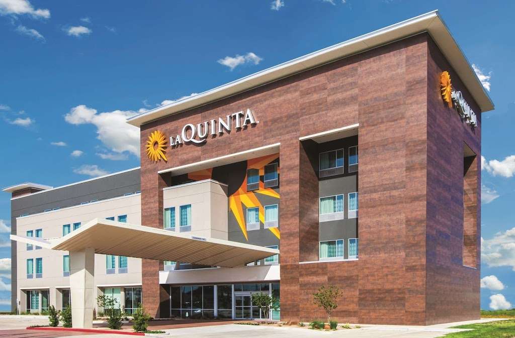 La Quinta Inn & Suites by Wyndham Rock Hill | 1235 Springdale Rd, Rock Hill, SC 29730, USA | Phone: (803) 817-7500