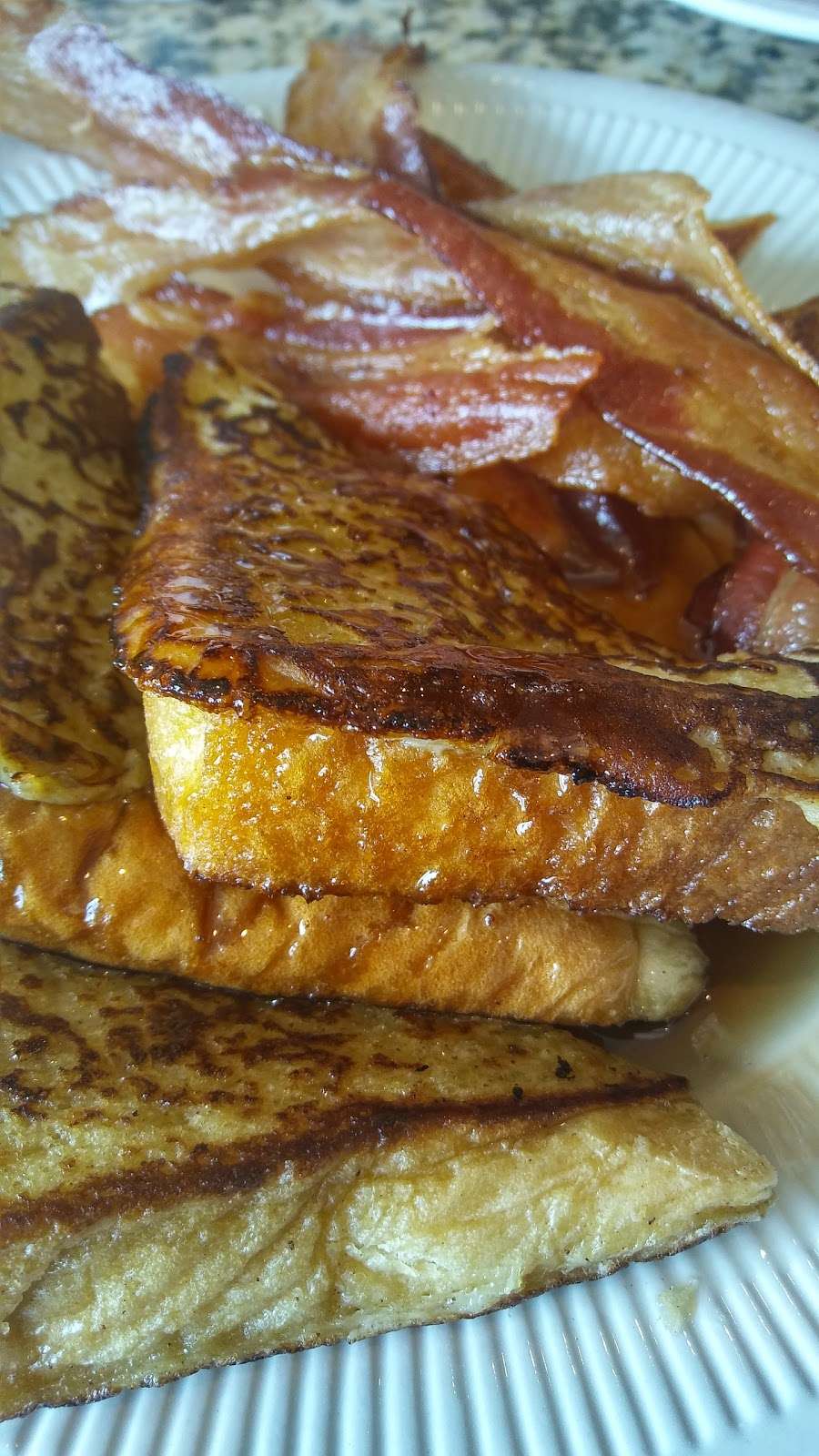 Lake Shore Cafe | 4900 S Lake Shore Dr, Chicago, IL 60615, USA | Phone: (773) 288-5815