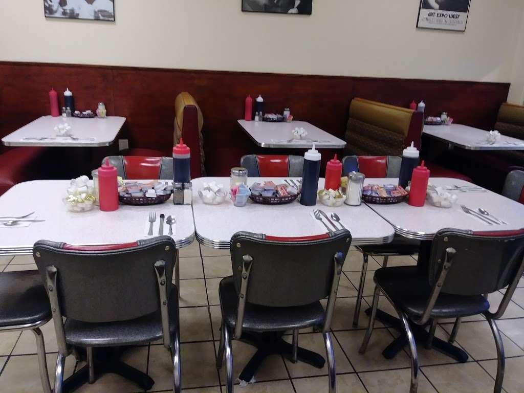 Yannis Family Restaurant | 850 S Valley Forge Rd # 10, Lansdale, PA 19446, USA | Phone: (215) 412-3373