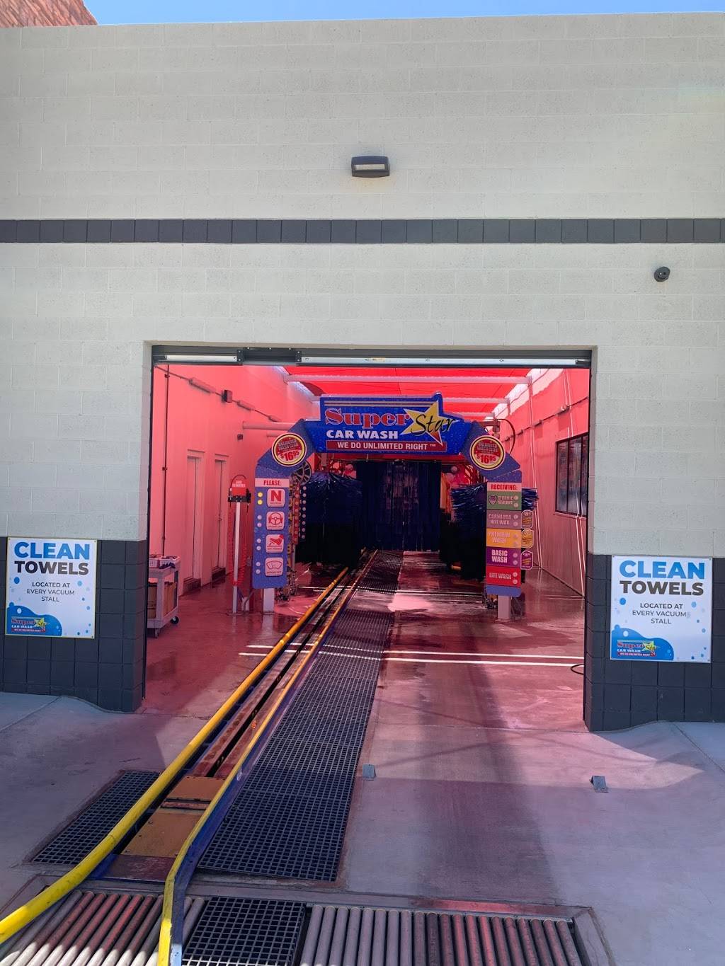 Super Star Car Wash Express | 4861 S Val Vista Dr, Gilbert, AZ 85298, USA | Phone: (623) 536-5956