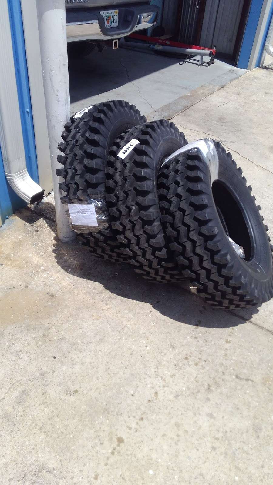 Tire Barn of Lake Wales | 3000 FL-60, Lake Wales, FL 33898, USA | Phone: (863) 676-8521