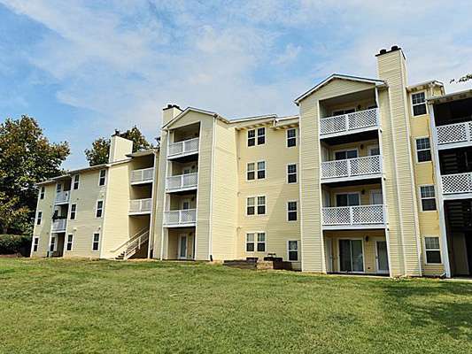 Chase Lea Apartment Homes | 1 Hartley Cir, Owings Mills, MD 21117, USA | Phone: (410) 384-6003