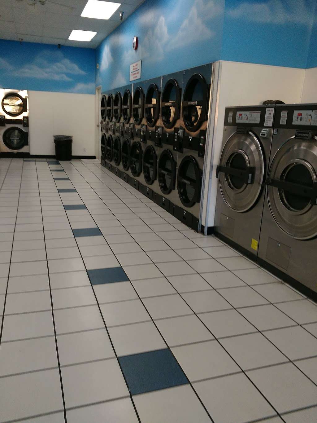 Speed Wash Laundry | 210 W Foothill Blvd, Rialto, CA 92376, USA