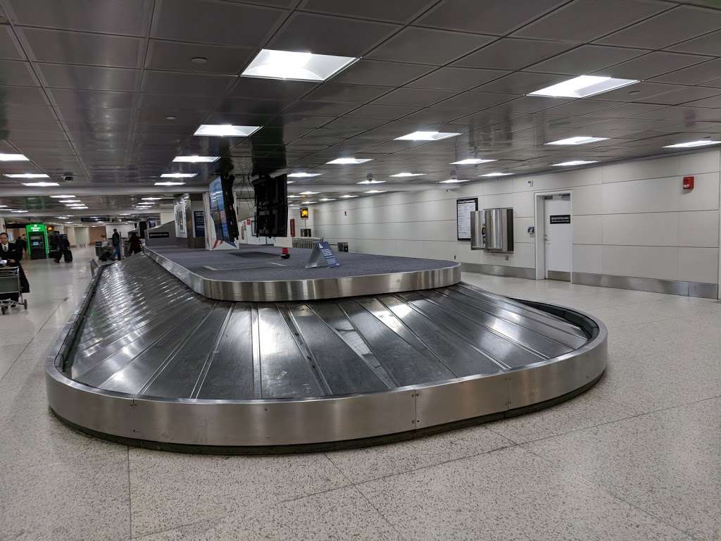 Boston Logan International Airport | 1 Harborside Dr, Boston, MA 02128, USA | Phone: (800) 235-6426