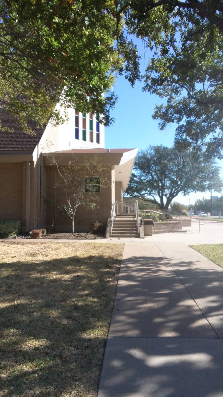 St. John The Apostle Catholic Church | 7341 Glenview Dr, North Richland Hills, TX 76180, USA | Phone: (817) 284-4811
