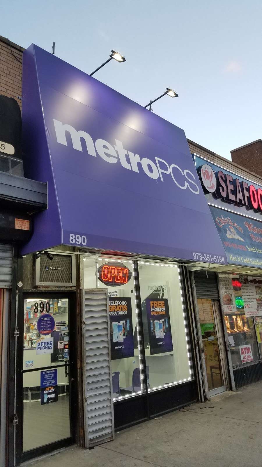 Metro by T-Mobile | 890a Springfield Ave, Irvington, NJ 07111 | Phone: (973) 351-5184