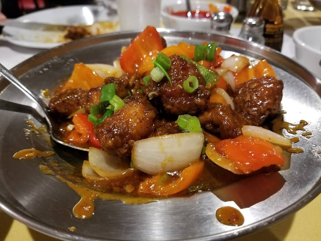 Hong Chow Restaurant | 1959 Tecumseh Rd W, Windsor, ON N9B 1V7, Canada | Phone: (519) 252-5669