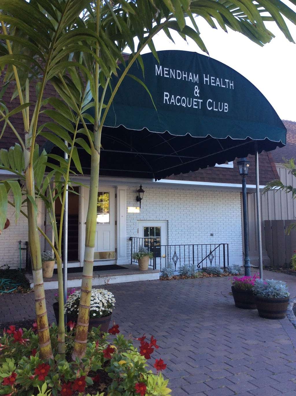 Mendham Health & Racquet Club | 90 E Main St, Mendham, NJ 07945, USA | Phone: (973) 543-4900