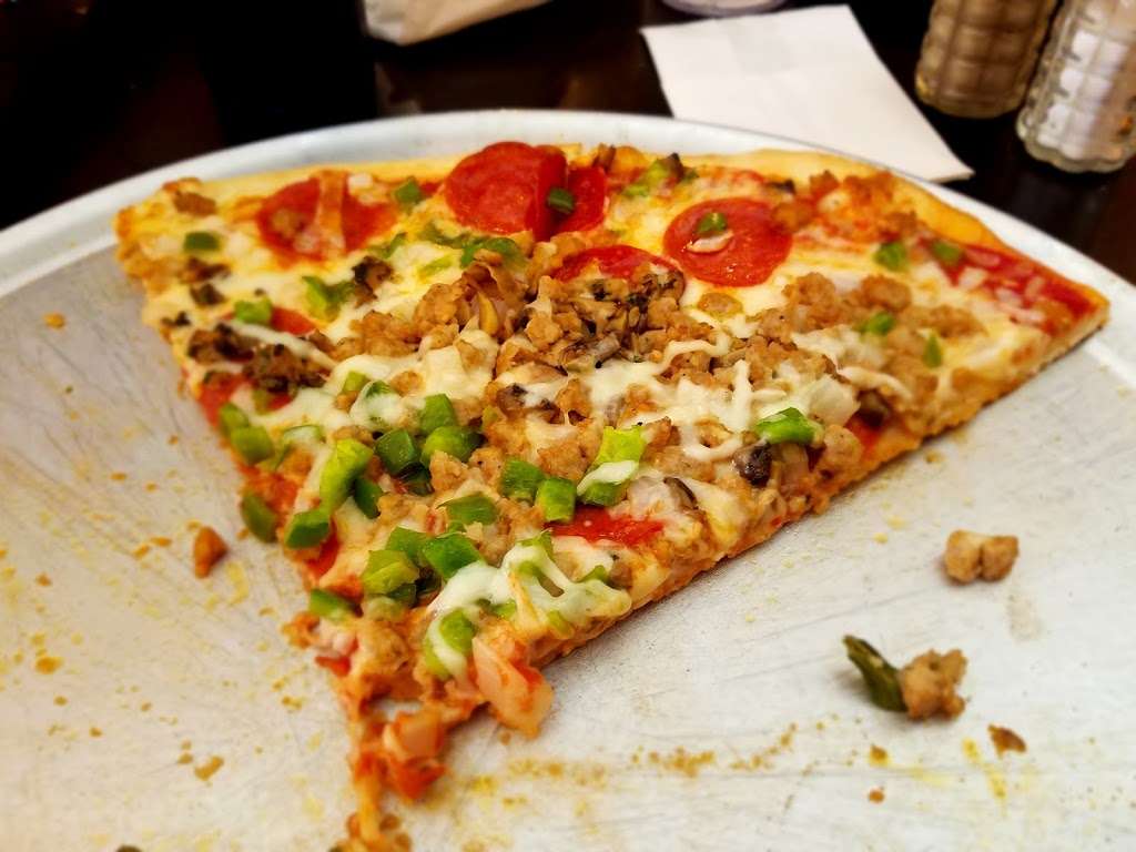 Tonys Pizza and Italian Restaurant | 10 E Salisbury St, Williamsport, MD 21795 | Phone: (301) 223-6266