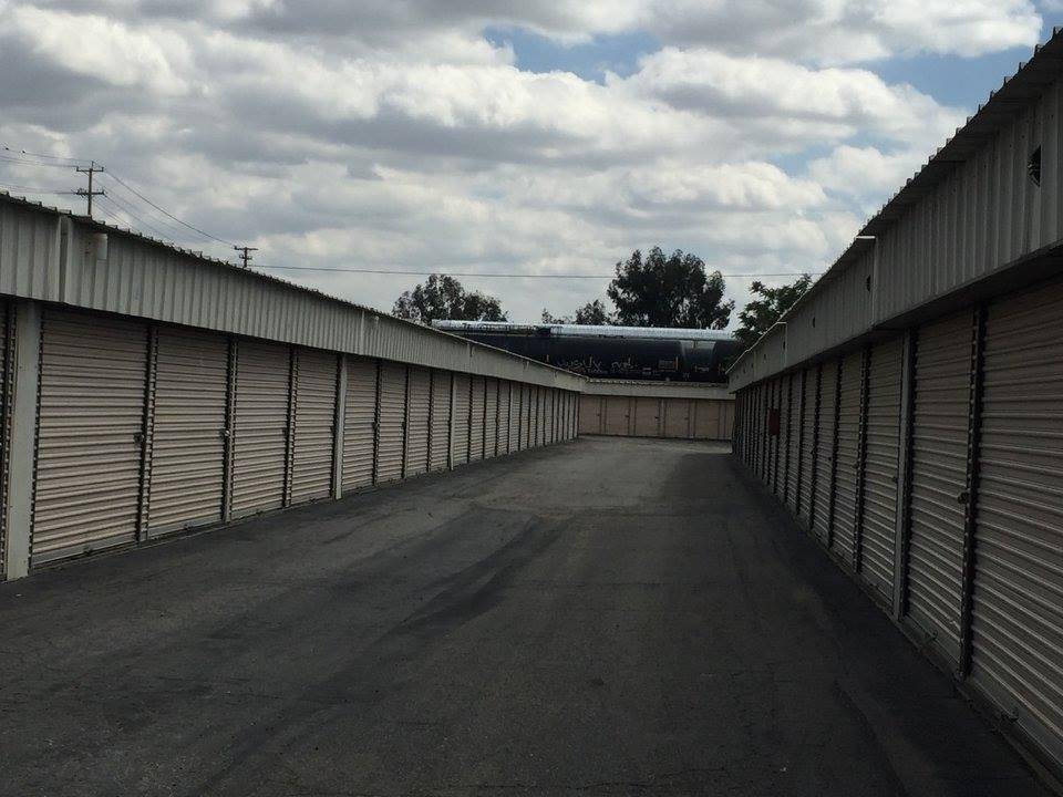 Abby’s Mini Storage | 3311 Truxtun Ave, Bakersfield, CA 93301, USA | Phone: (661) 395-1137