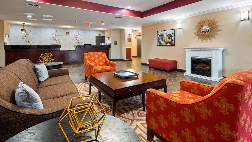 Best Western Plus Burleson Inn & Suites | 516 Memorial Plaza, Burleson, TX 76028, USA | Phone: (817) 744-7747