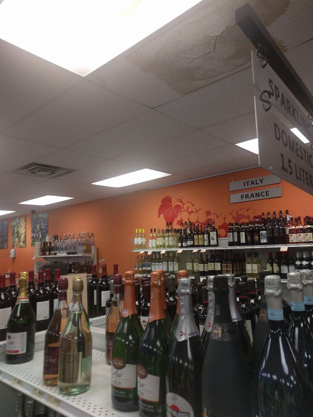 Fine Wine & Good Spirits | 4906 Baltimore Ave, Philadelphia, PA 19143, USA | Phone: (215) 726-4046