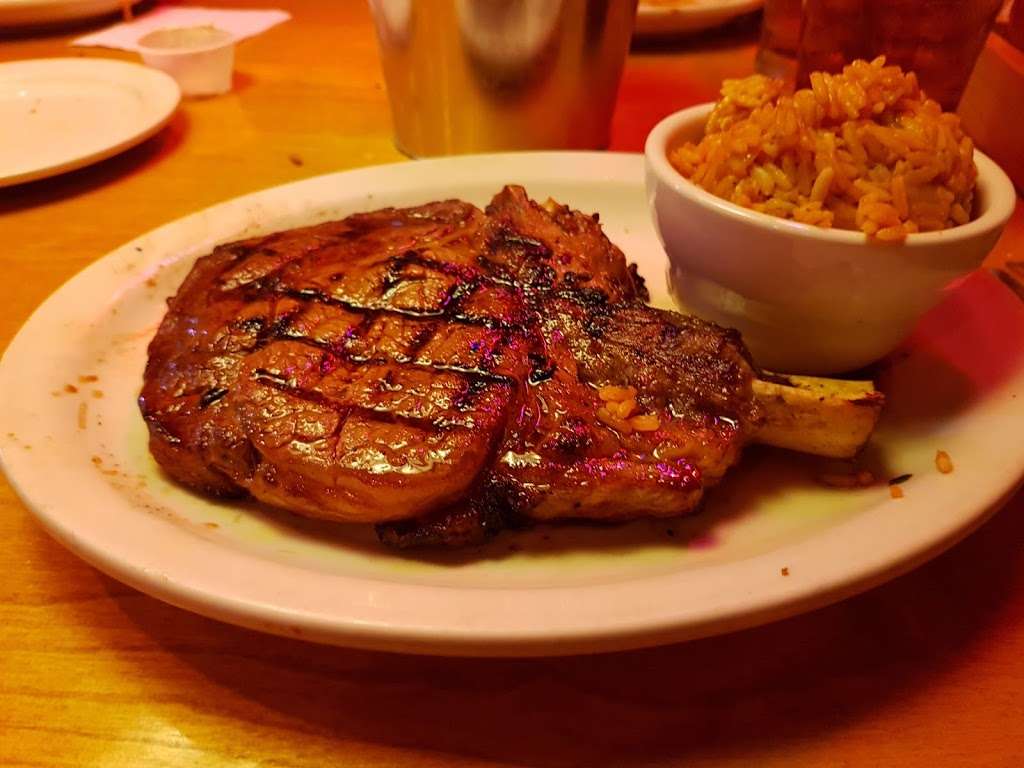 Texas Roadhouse | 3033 E, TX-8 Beltway, Pasadena, TX 77503, USA | Phone: (281) 998-0779