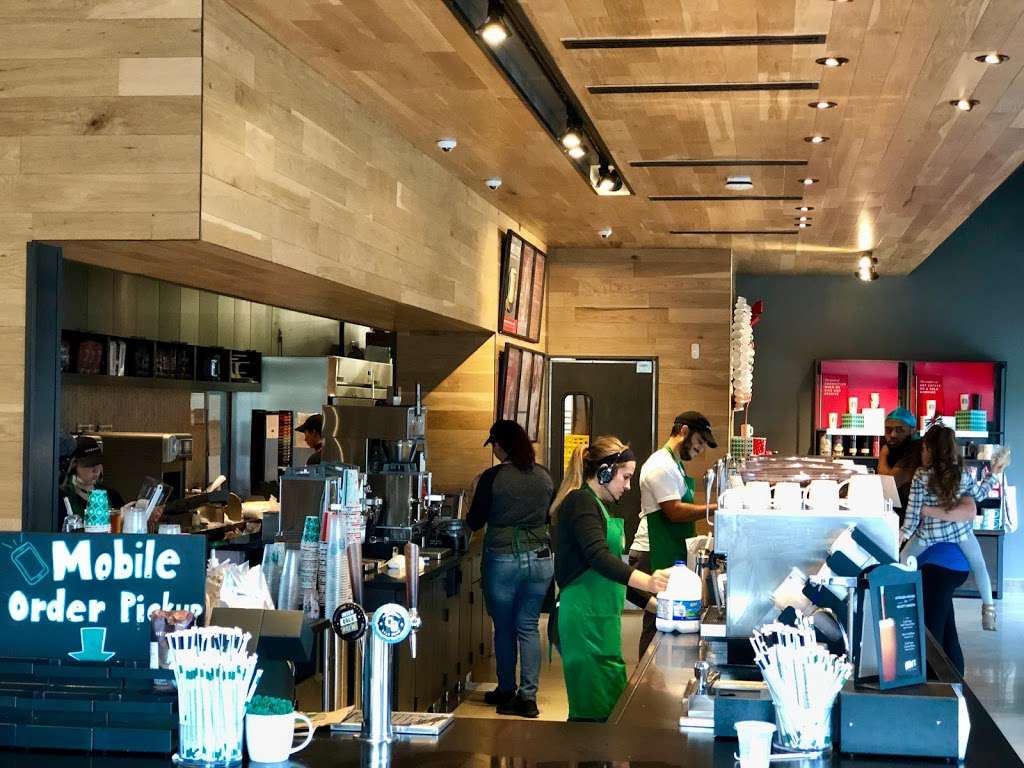 Starbucks | Alafaya, FL 32828, USA