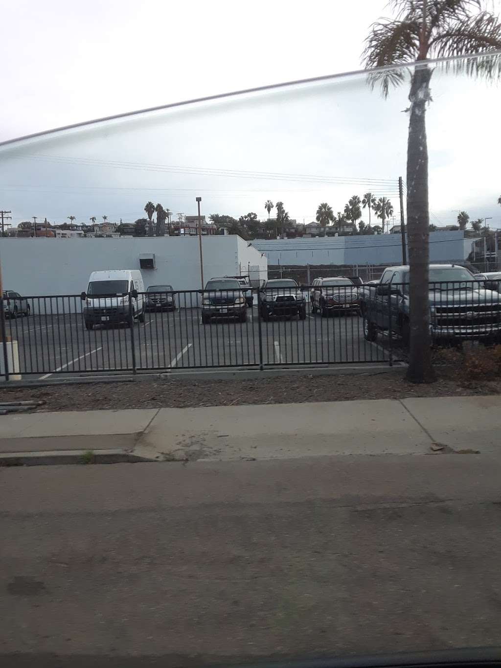 Park N Fly - Lot 5 | 3275 Pacific Hwy, San Diego, CA 92101, USA | Phone: (619) 209-7755