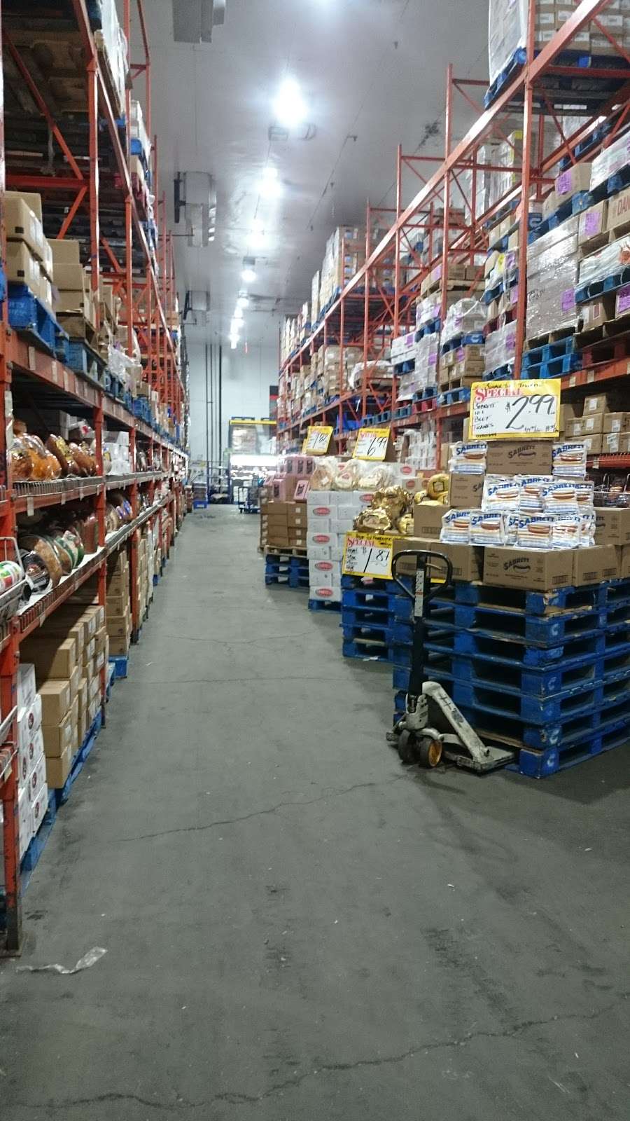 Jetro Cash & Carry | 15-06 132nd St, College Point, NY 11356, USA | Phone: (718) 762-1000