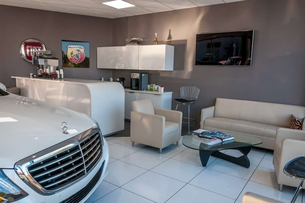 The Autobarn FIAT of Evanston | 1034 Chicago Ave, Evanston, IL 60202, USA | Phone: (847) 866-7100