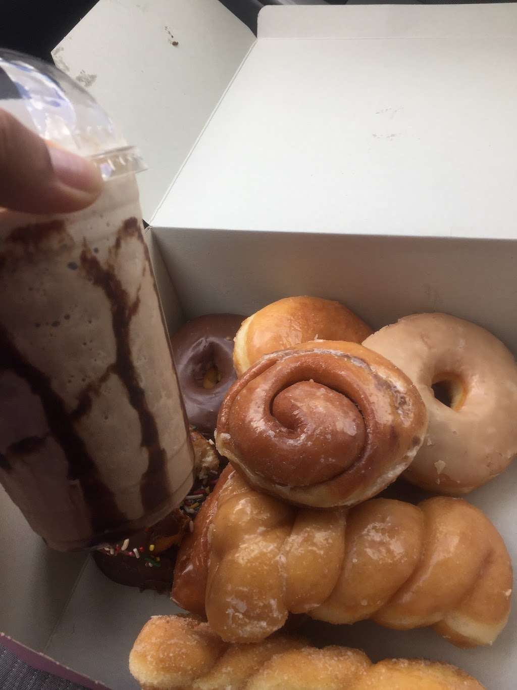 Better-Be Donuts Cafe | 1015 E Alessandro Blvd, Riverside, CA 92508, USA | Phone: (951) 653-0166