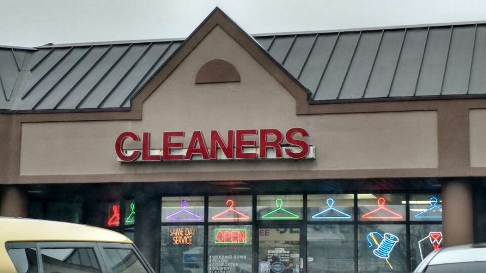 Appletree Cleaners | 707 W Jefferson St # P, Shorewood, IL 60404, USA | Phone: (815) 729-2235