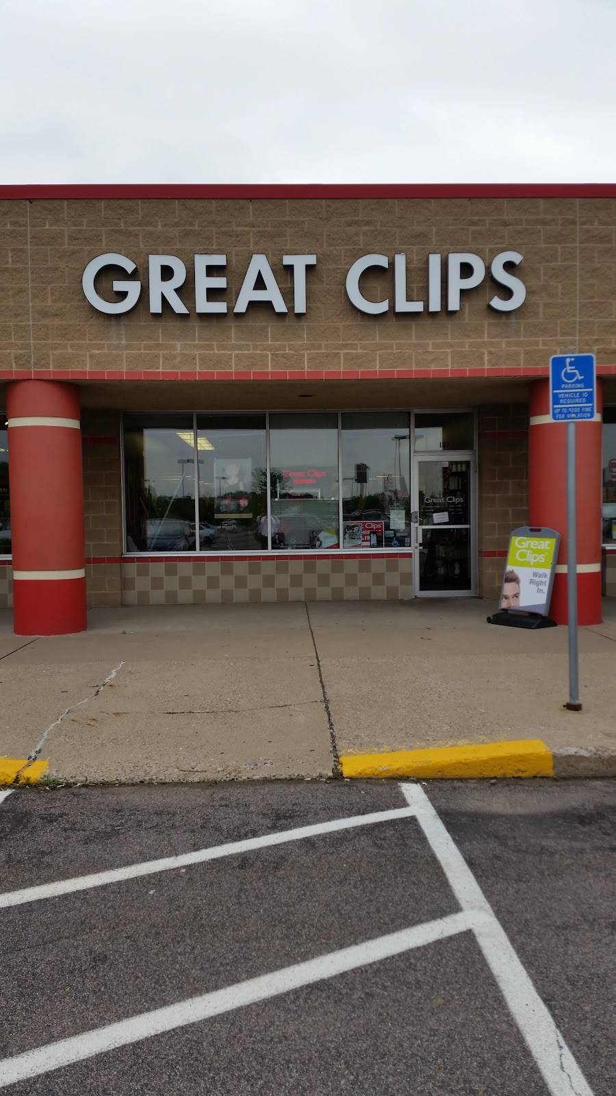 Great Clips | 8711 E Point Douglas Rd S Ste 107, Cottage Grove, MN 55016, USA | Phone: (651) 458-4140