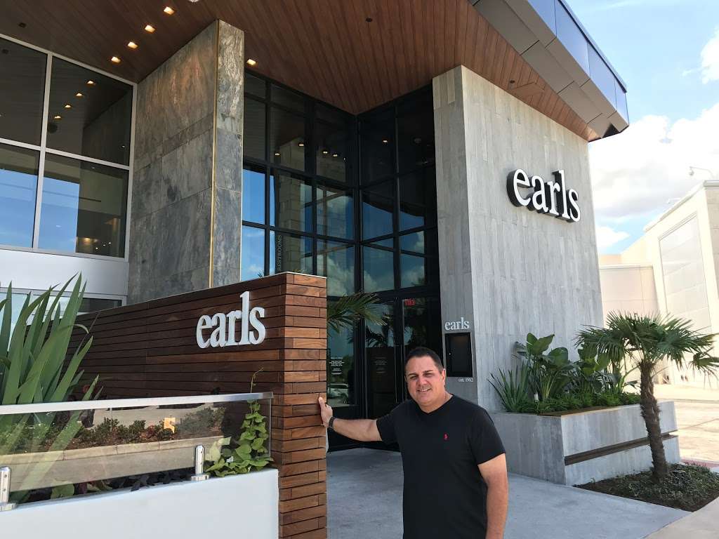 Earls Kitchen + Bar | 4200 Conroy Rd h246, Orlando, FL 32839, USA | Phone: (407) 345-8260