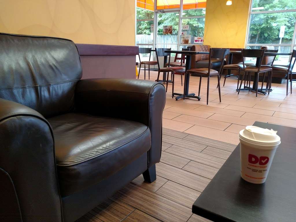 Dunkin Donuts | 9005 E Independence Blvd, Matthews, NC 28105, USA | Phone: (704) 841-8035