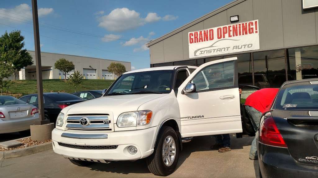 Instant Auto | 565 N 291 Highway, Liberty, MO 64068 | Phone: (816) 246-3311