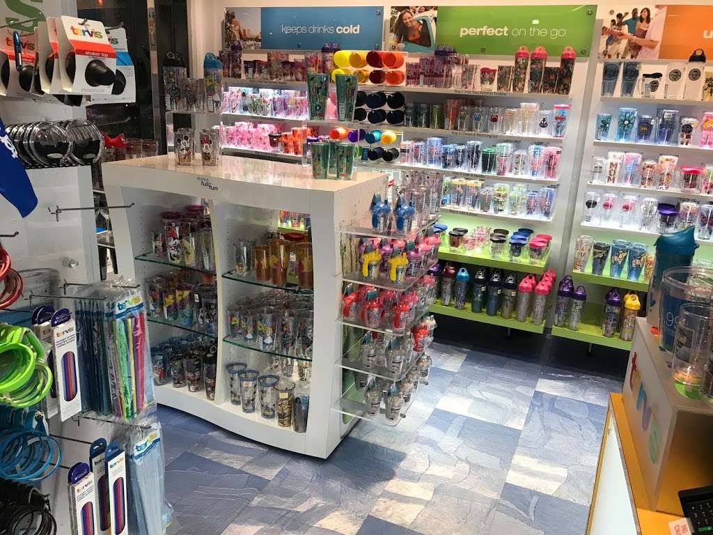 Tervis Store | 189 Waterfront St, Oxon Hill, MD 20745, USA | Phone: (301) 686-0256