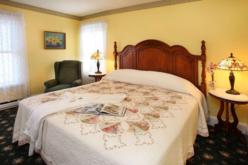 Albert Stevens Inn | 127 Myrtle Ave, Cape May, NJ 08204 | Phone: (609) 884-4717