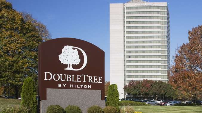 DoubleTree by Hilton Hotel Kansas City - Overland Park | 10100 College Blvd, Overland Park, KS 66210 | Phone: (913) 451-6100