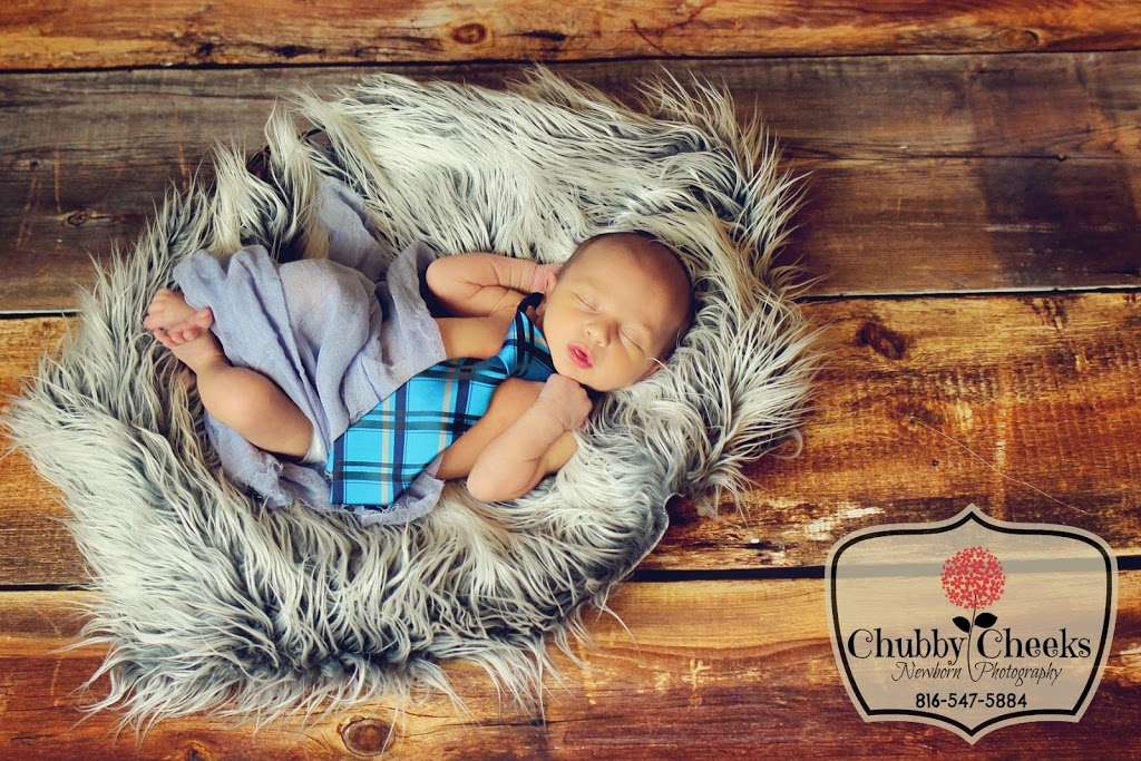 Chubby Cheeks Newborn Photography | 1302 NW Basswood Ct, Grain Valley, MO 64029 | Phone: (816) 547-5884