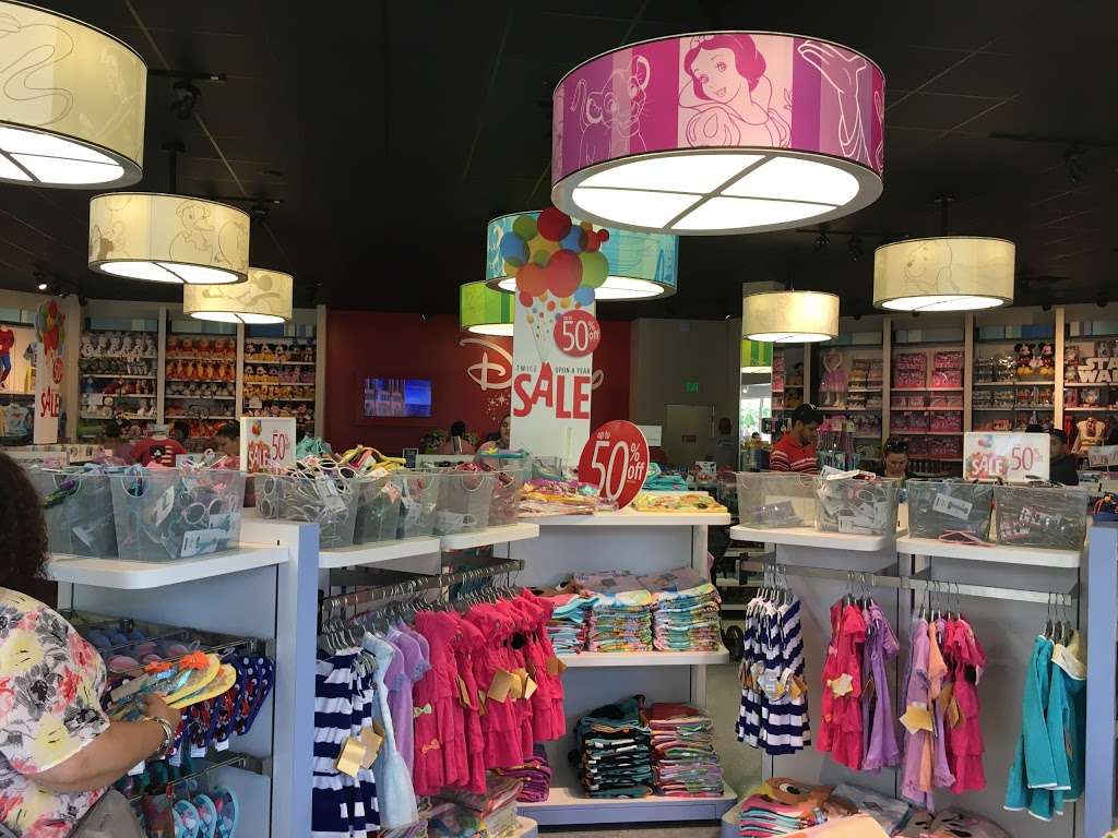 Disney Store | 5885 Gulf Fwy, Texas City, TX 77591 | Phone: (281) 337-1348