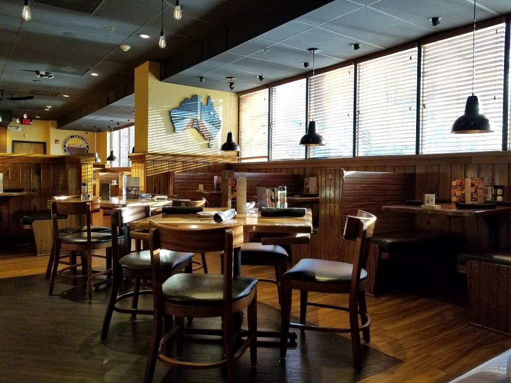 Outback Steakhouse | 455 Harmon Meadow Blvd, Secaucus, NJ 07094, USA | Phone: (201) 601-0077