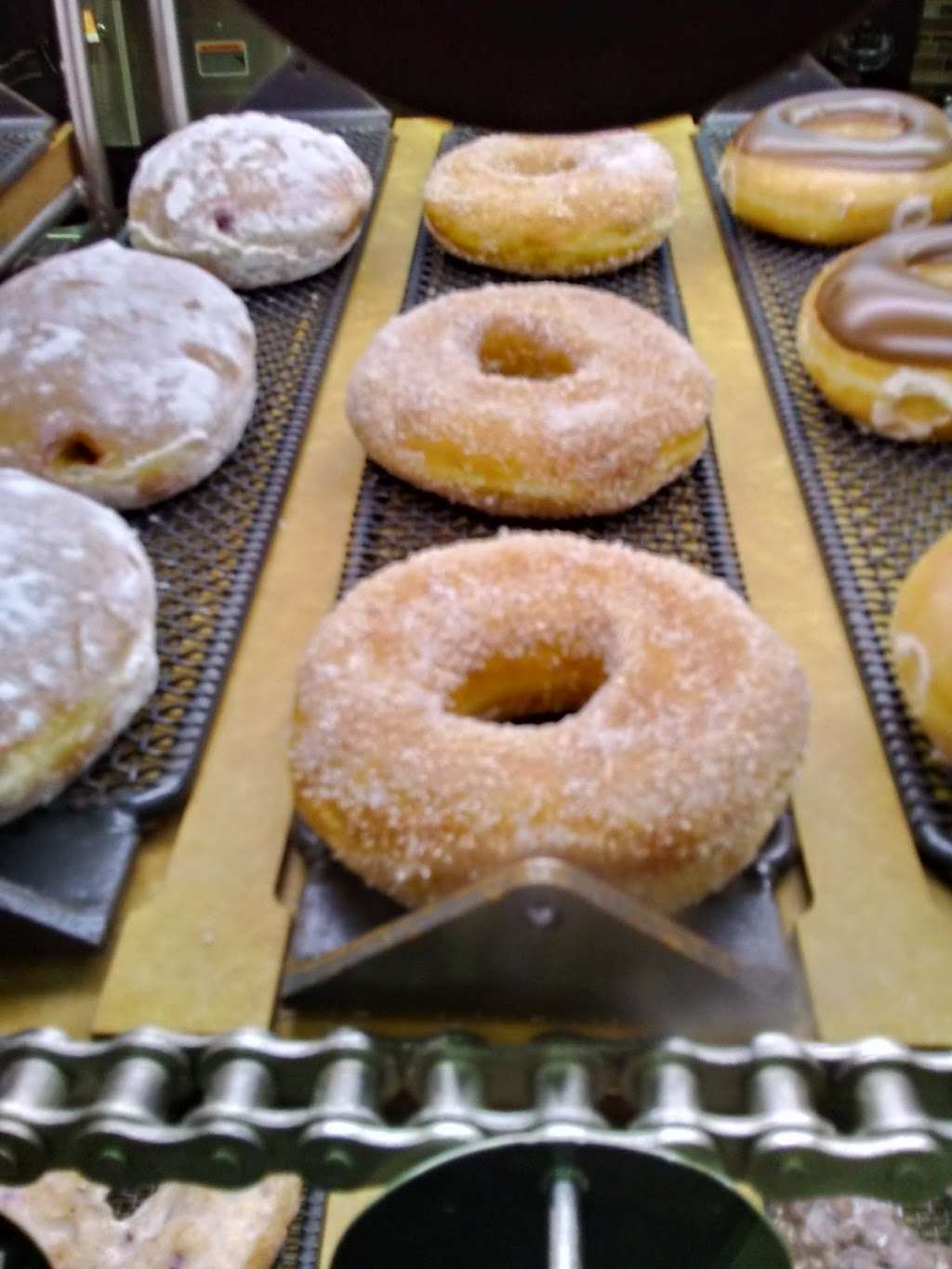 Krispy Kreme | 9150 S Western Ave, Evergreen Park, IL 60805, USA | Phone: (708) 907-7979