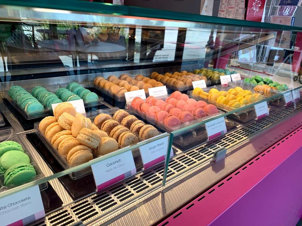 Le Macaron | 10611 Fry Road B2, #100, Cypress, TX 77433, USA | Phone: (281) 213-4440