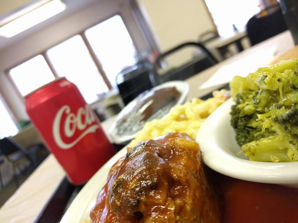 Cals Country Kitchen | 222 Woodruff St, Madison, TN 37115 | Phone: (615) 865-4126