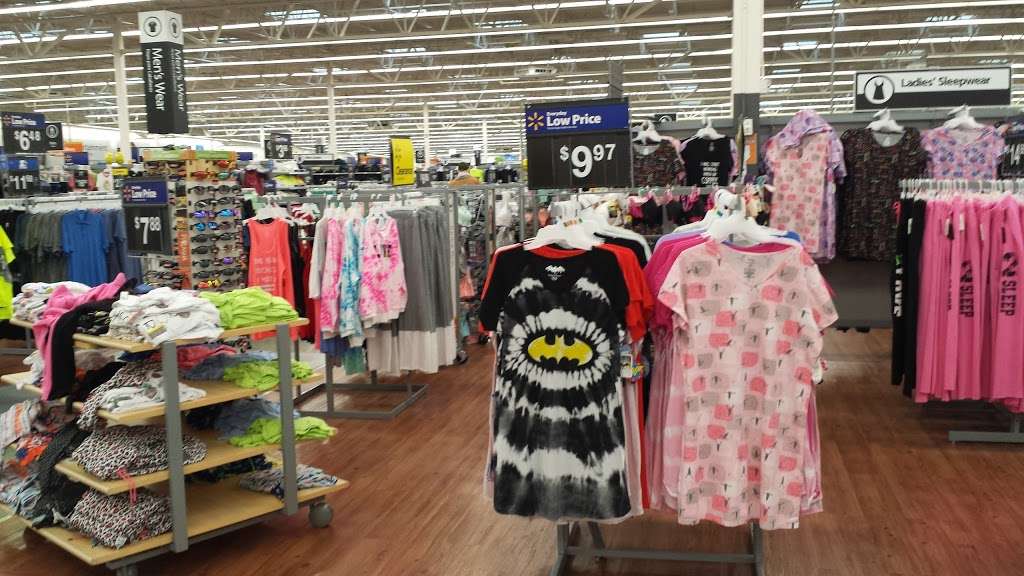 Walmart Supercenter - 365 Lake Marian Rd, Carpentersville, IL 60110 ...