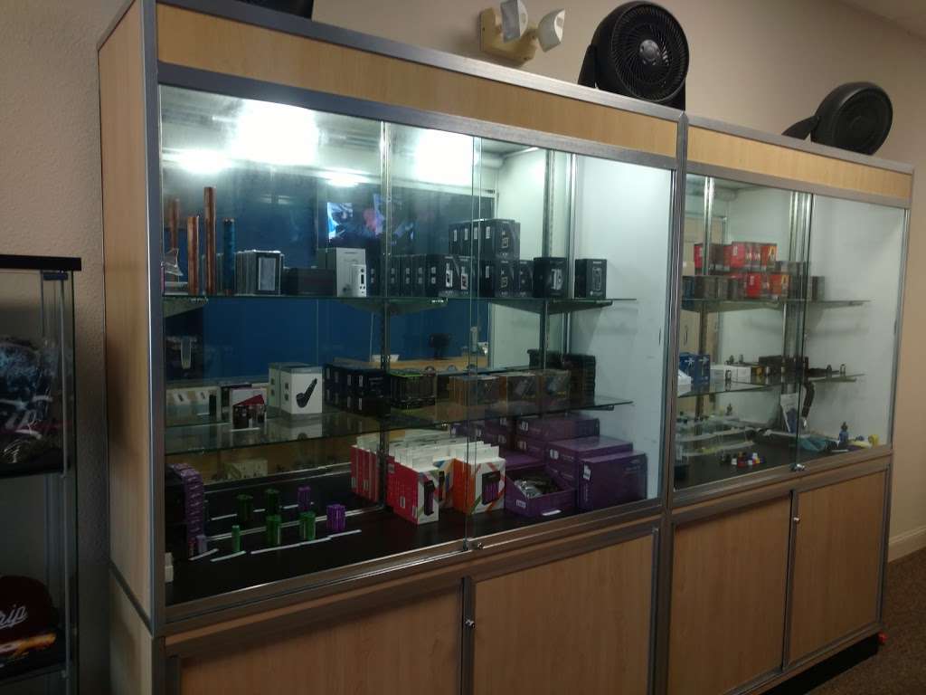 Maxx Vape Co. | 3250 SE 58th Ave #3, Ocala, FL 34480, USA | Phone: (352) 694-2077