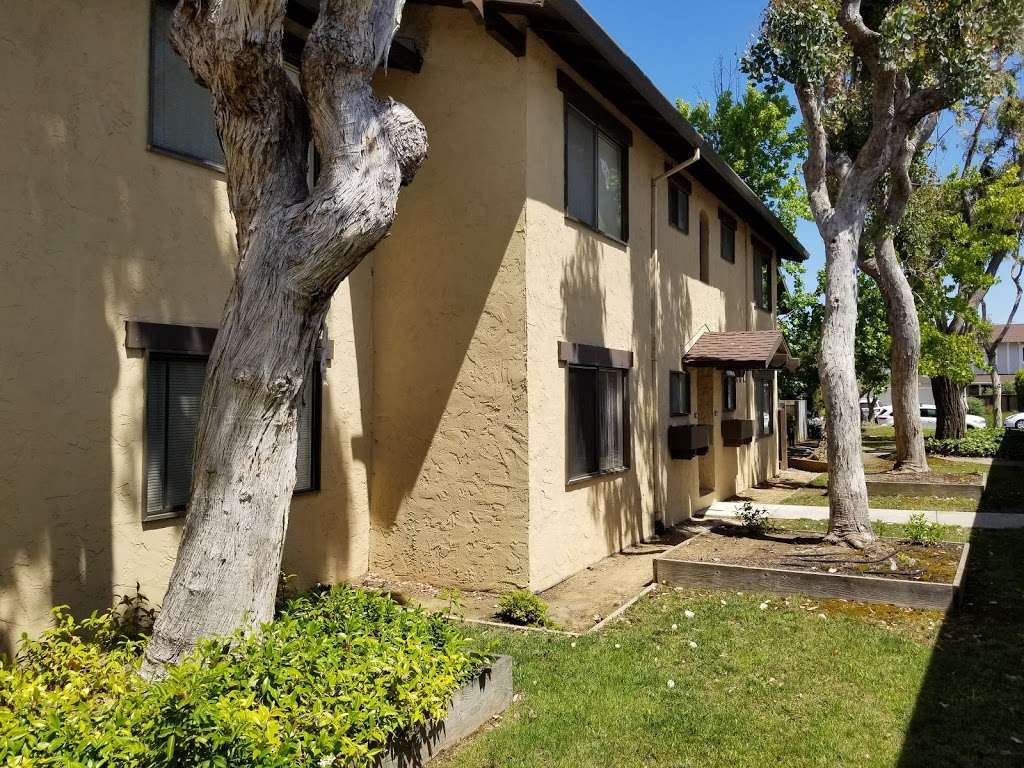 Franciscan Apartments | 888 Foster City Blvd, Foster City, CA 94404, USA | Phone: (650) 349-1083